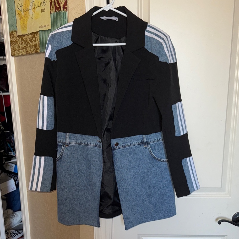 Stylish Black and Blue Blazer